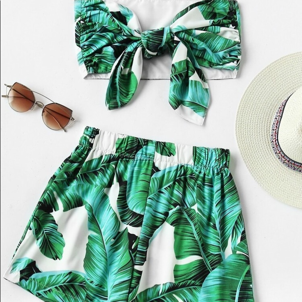 Leaf print tropical two piece set
